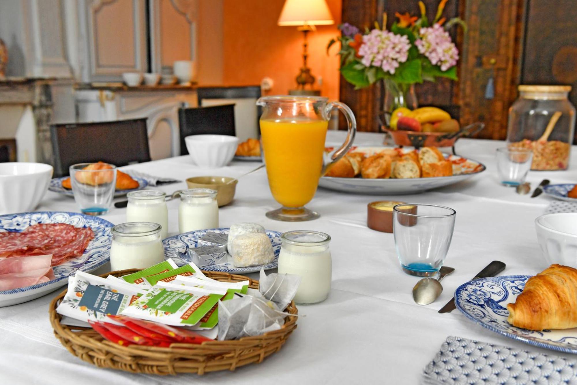 Cosne-sur-Loire Le Nid De Dany Bed & Breakfast エクステリア 写真