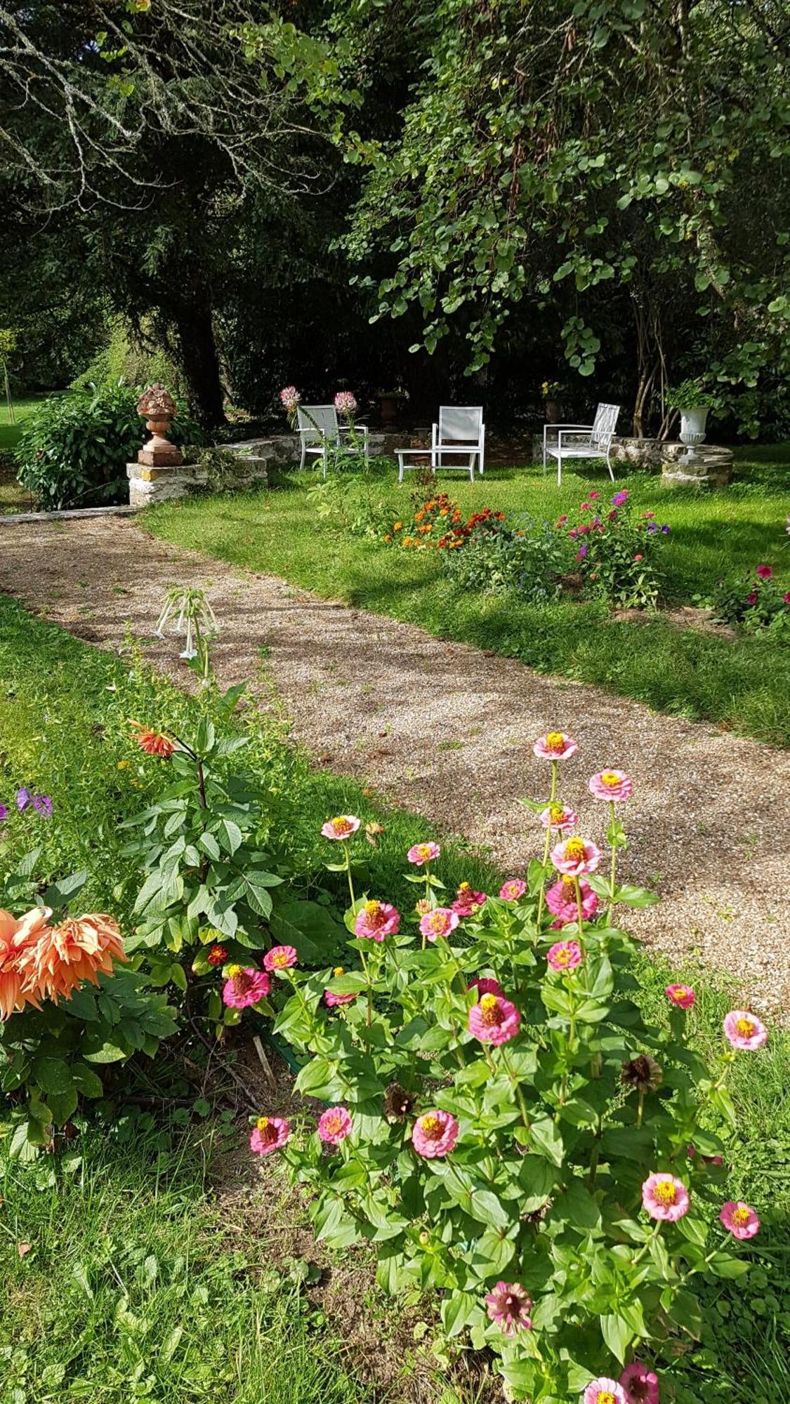 Cosne-sur-Loire Le Nid De Dany Bed & Breakfast エクステリア 写真